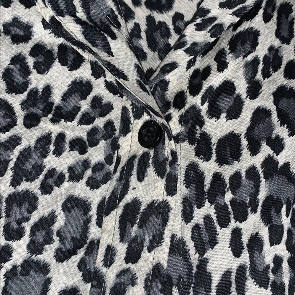 Grey Leopard print Ralph Lauren button down - Picture 3 of 4